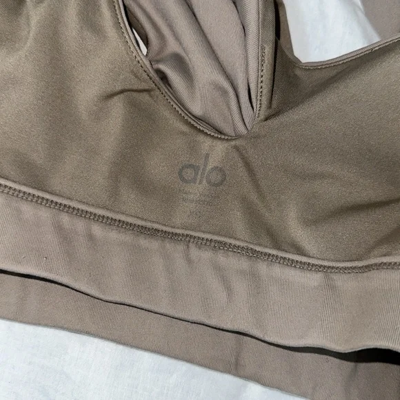 Alo yoga bra - Picture 6 of 6